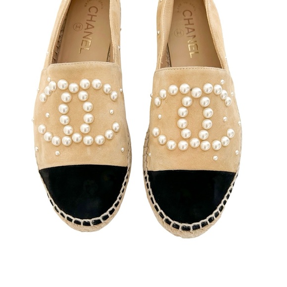 Chanel Beige Pearl Studded CC Logo Two Tone Black Cap Toe Suede Espadrilles 37 - Picture 3 of 11